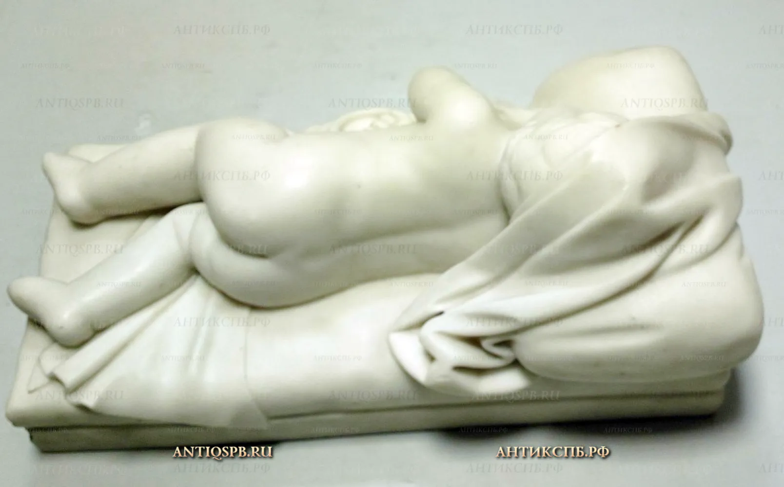 Скульптура мраморная "Спящий младенец". ХIХ век. №18257 